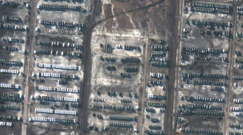 The latest satellite images show large Russian buildup near Ukraine