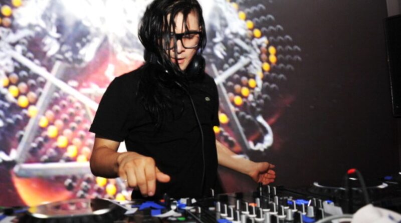 Skrillex Net Worth 2021 – An American DJ