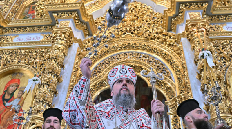 Little let-up in fighting as Ukraine, Russia mark Orthodox Christmas