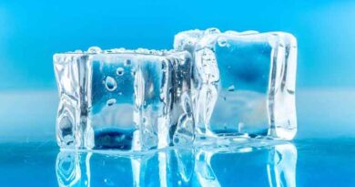 Wellhealthorganic.Com:Amazing-Beauty-Tips-of-Ice-Cube-Will-Make-You-Beautiful-and-Young