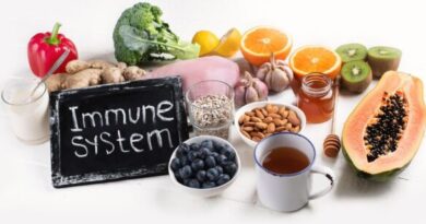 wellhealthorganic.com:to-increase-immunity-include-winter-foods-in-your-diet-health-tips-in-hindi 