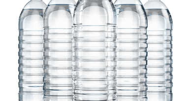 "plastic water bottles : क्यों रीयूज़ करना खतरनाक हो सकता है और इसके कारण"